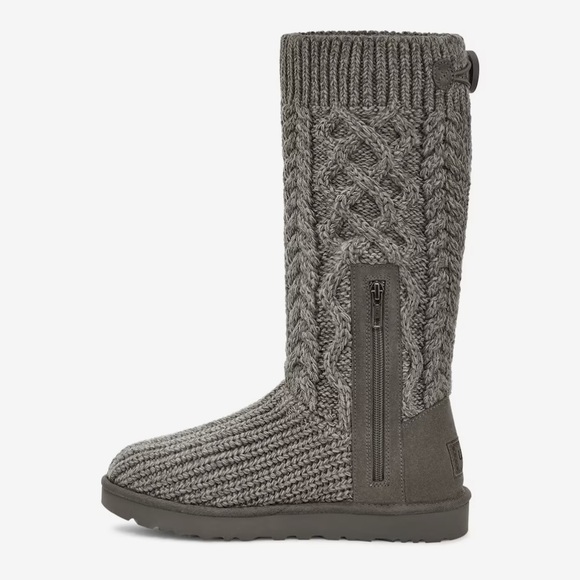 UGG Classic Cardi Bootie - Picture 2 of 5